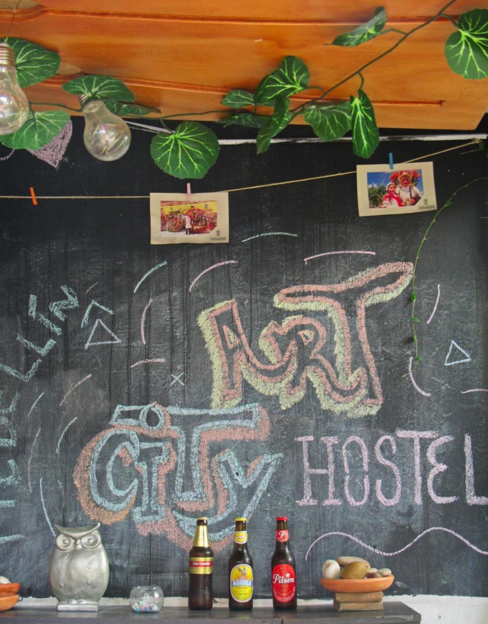 Art City Hostel Medellín Zewnętrze zdjęcie